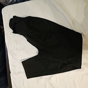 New Old Navyblack maternity jeans.  Size 2 long.  New no tag